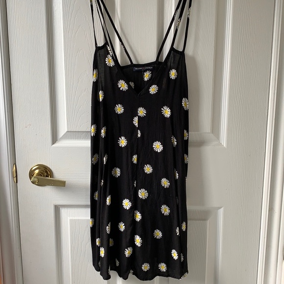 Brandy Melville Daisy Slip Dress - Picture 1 of 3